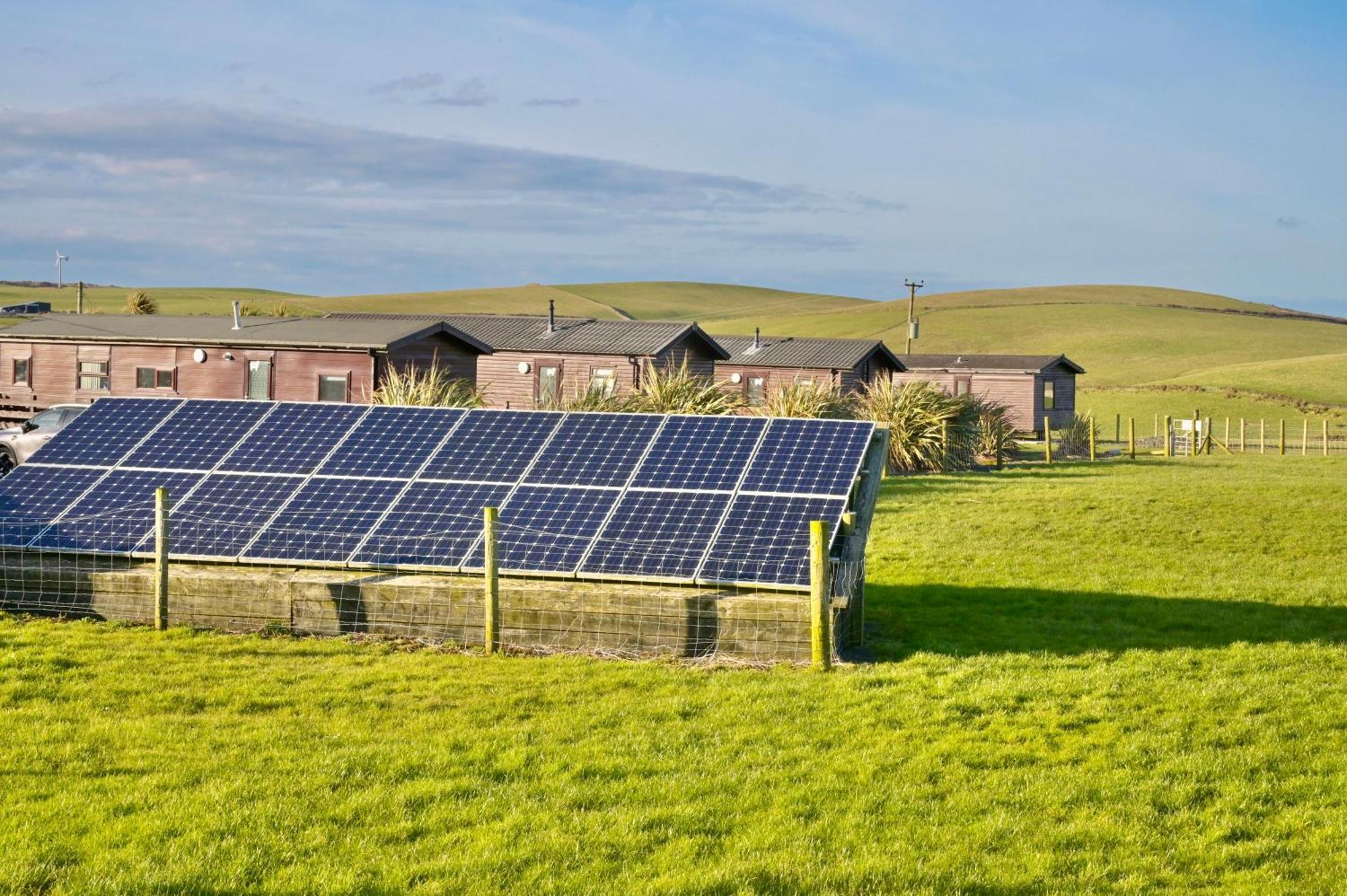 Lodge Cabin With Fabulous Views - Farm Holiday Stranraer Exterior photo